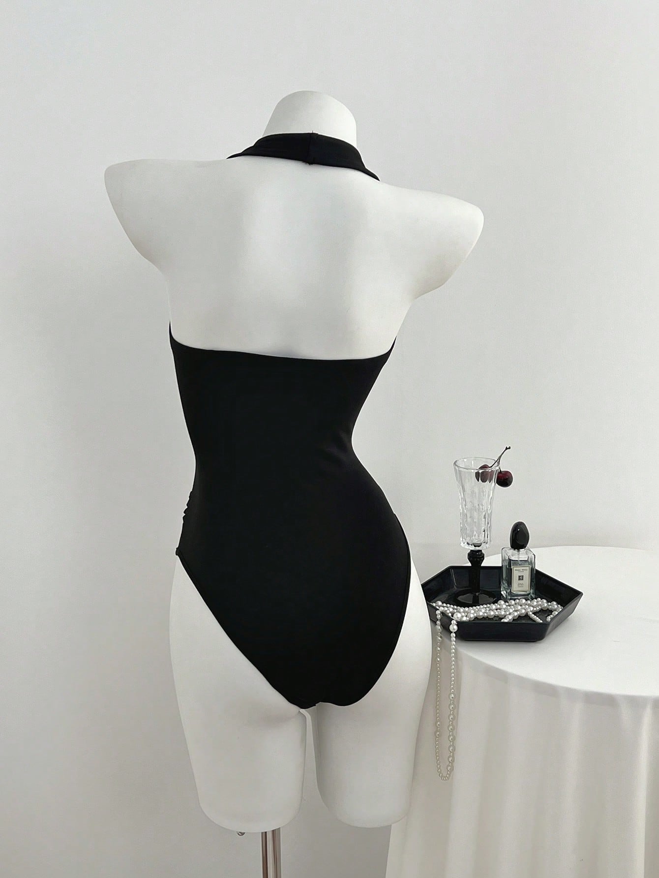 Elamini Women'S V-Neck Front Twist Casual Bodysuit, Sexy & Minimalist, Spring/Summer