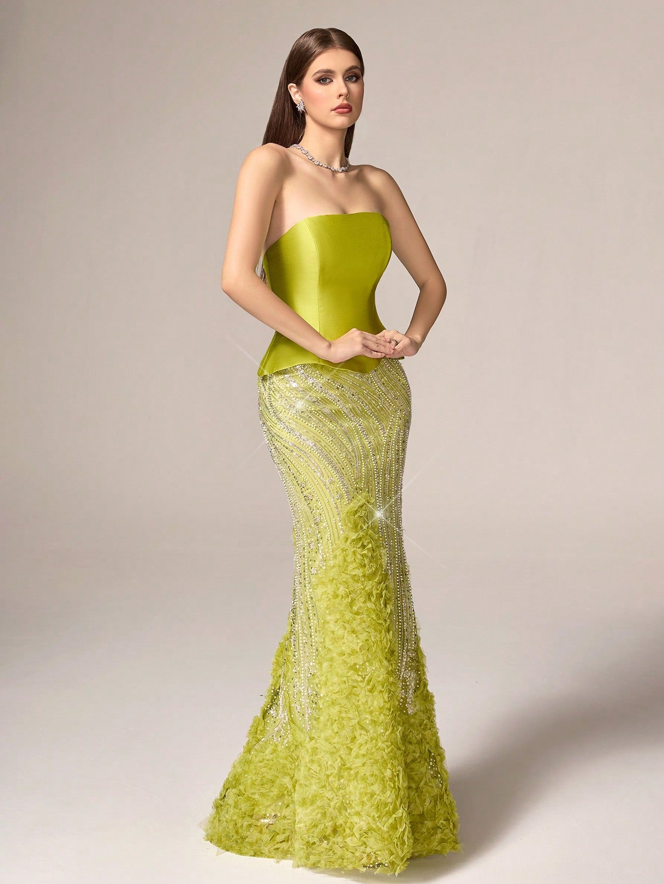 VIPGIRL Elegant Luxury Lime Green Strapless Evening Gown - Contrast Sequin Mesh Decor Mermaid Silhouette, Woven Fabric Ruffle Trim, Sleeveless Fitted Design | Suitable for Formal Dinners, Red Carpet Events, Graduation Dances, Wedding Receptions and More