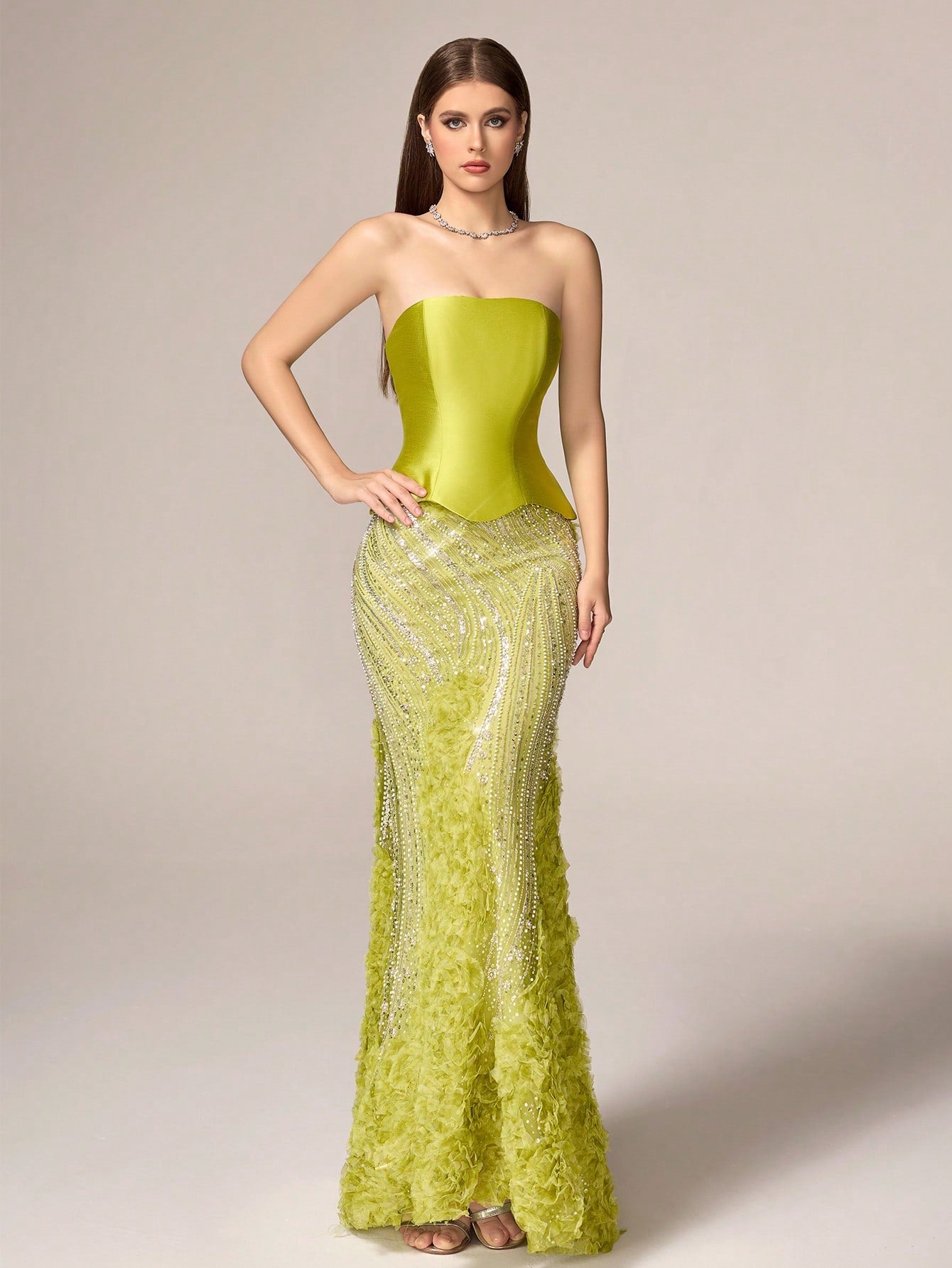 VIPGIRL Elegant Luxury Lime Green Strapless Evening Gown - Contrast Sequin Mesh Decor Mermaid Silhouette, Woven Fabric Ruffle Trim, Sleeveless Fitted Design | Suitable for Formal Dinners, Red Carpet Events, Graduation Dances, Wedding Receptions and More